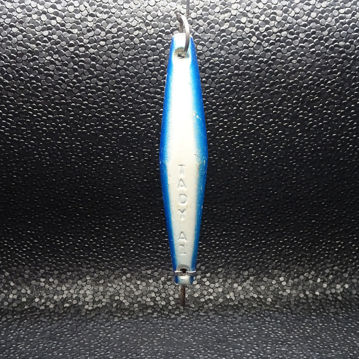 Tady - A1 - Blue/White - Fixed Hook