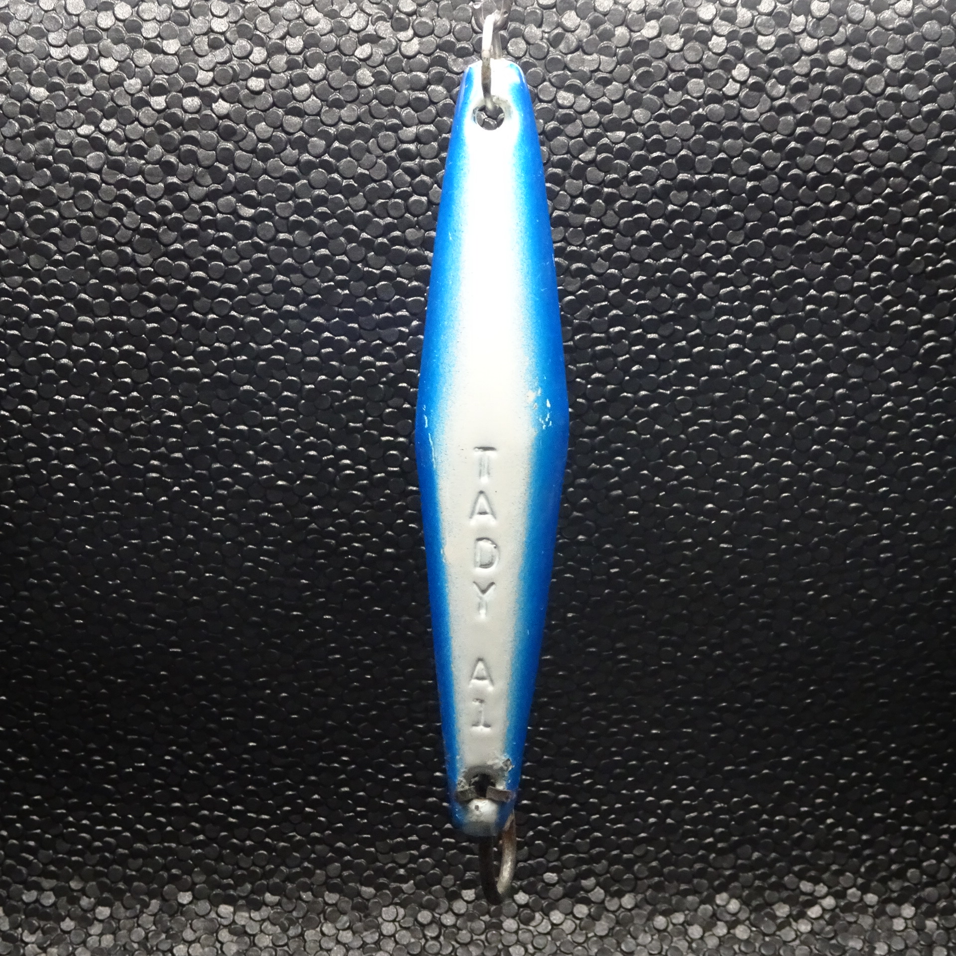Tady - A1 - Blue/White - Fixed Hook