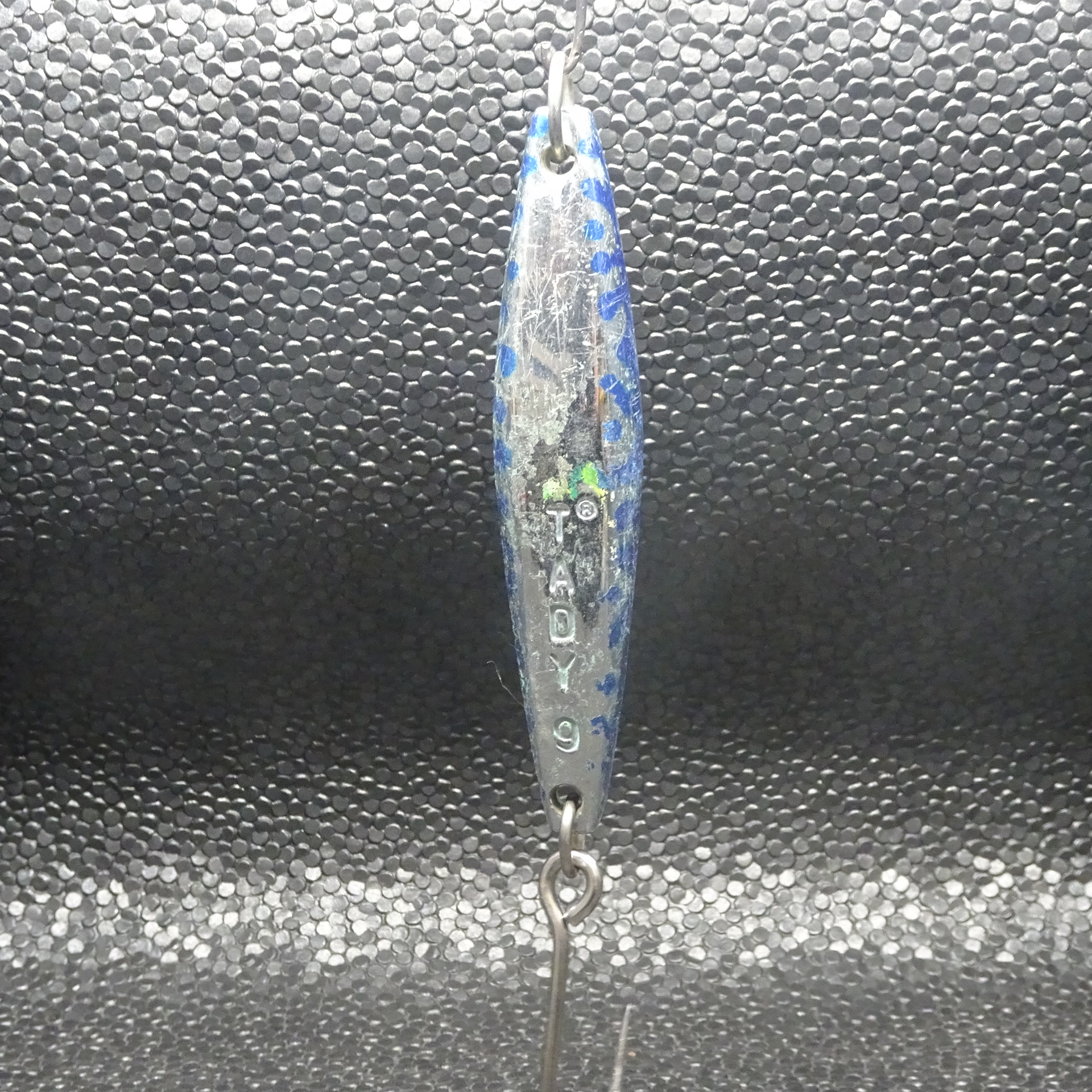 Tady - 9 *Heavy* - Chrome/Blue Mack/Glow - Single Hook