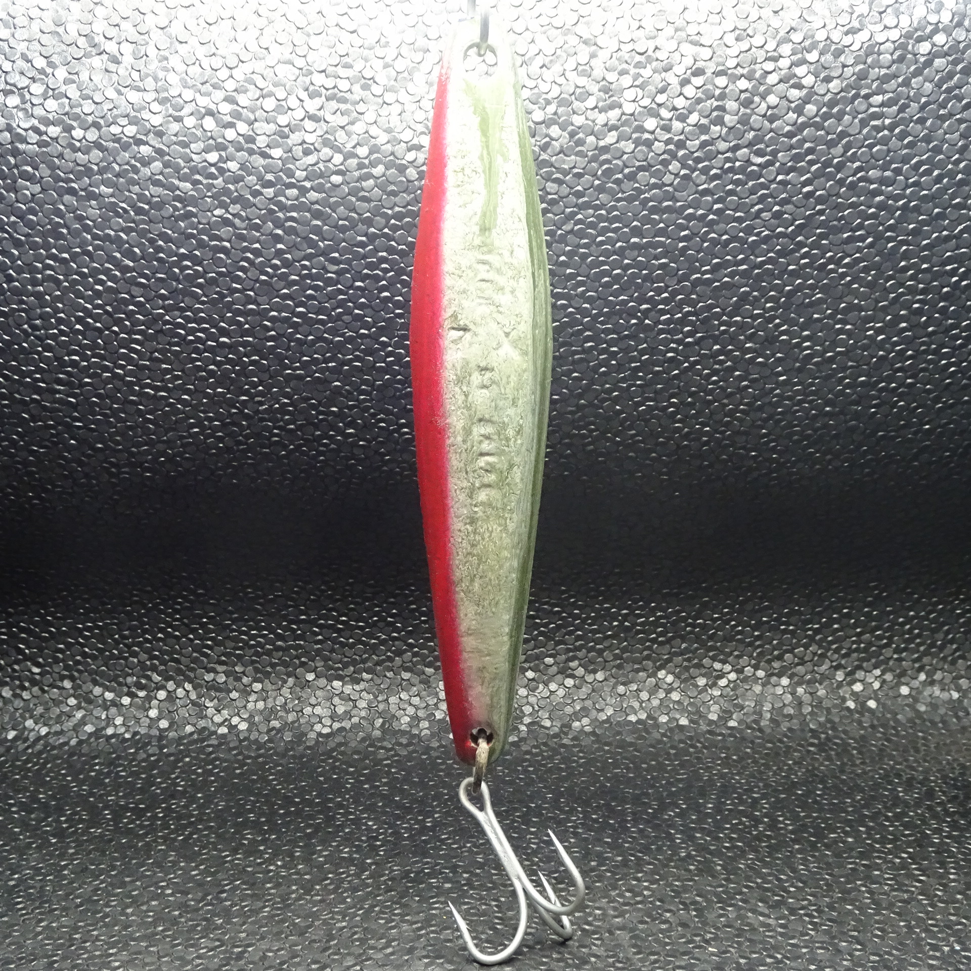 Salas - Super 7X - Red/Green Sardine