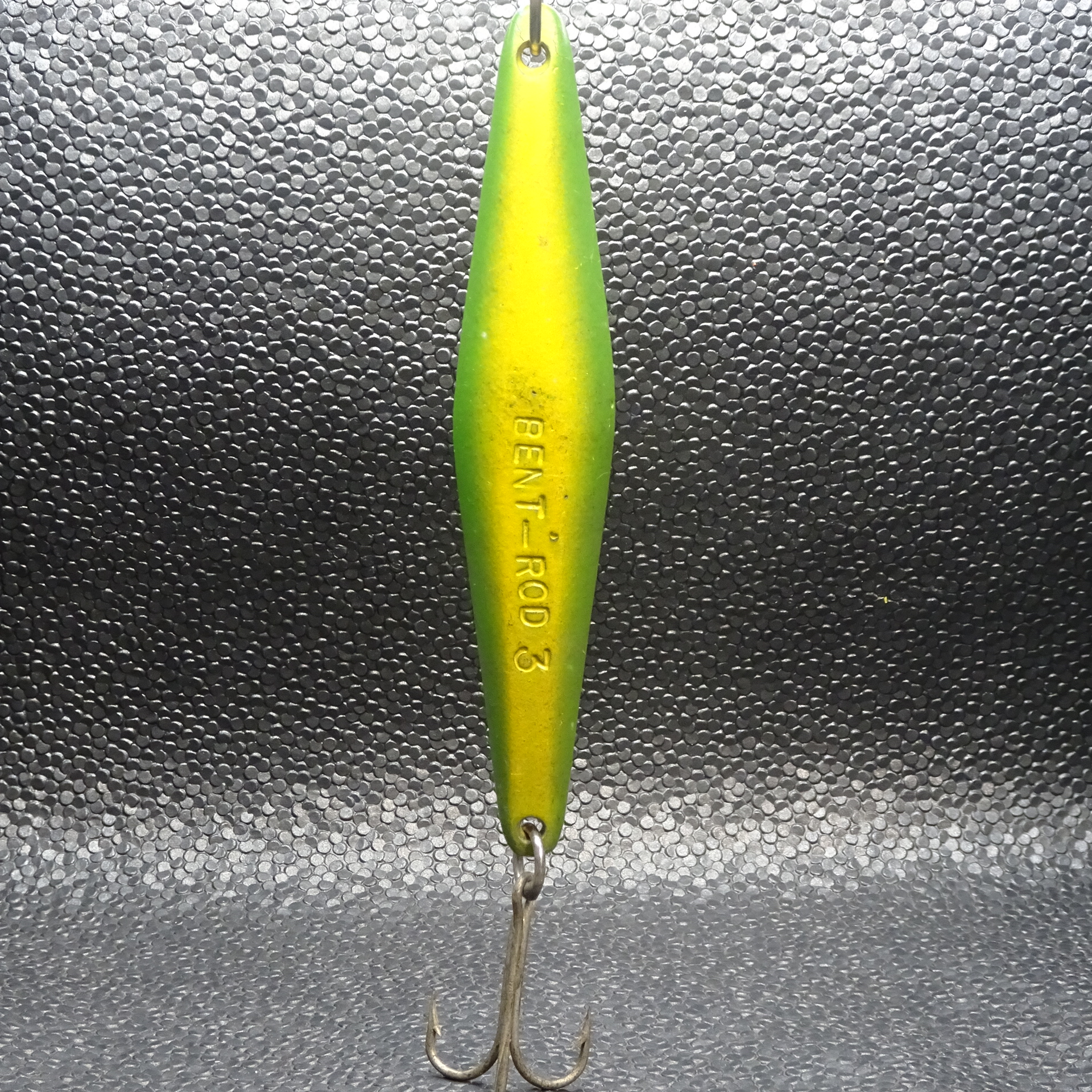 Salas - Bent Rod 3 - Green/Yellow