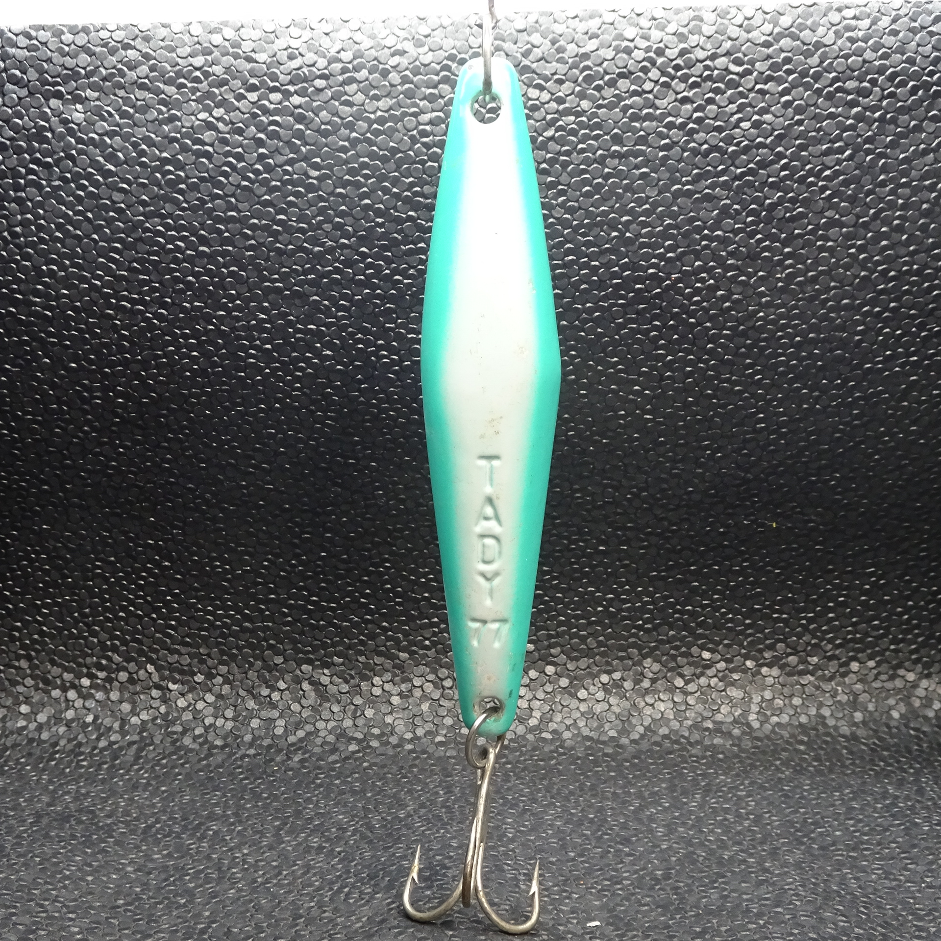 Tady - 77 - Mint/White