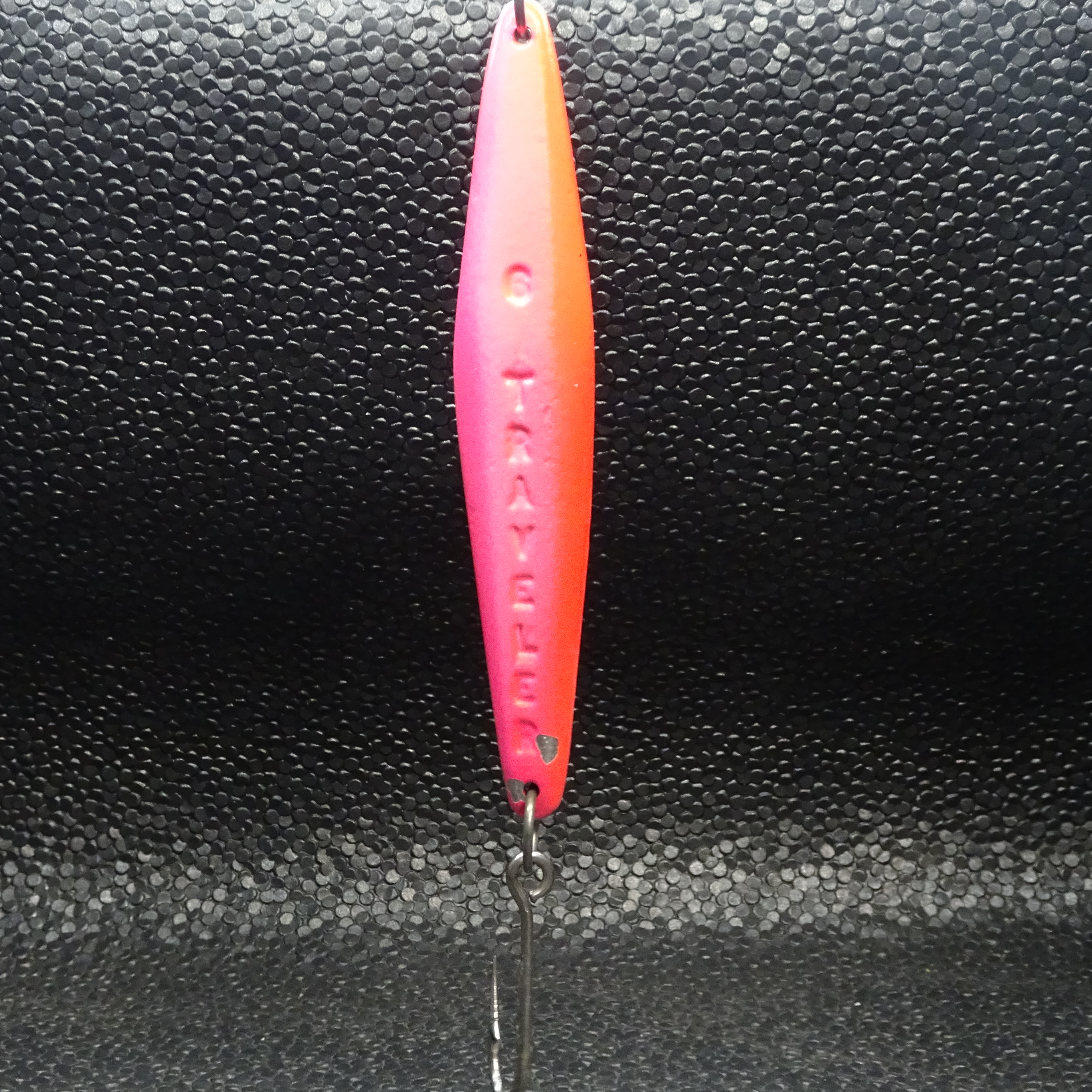 Traveler - 6 - Pink/Red - Single Hook