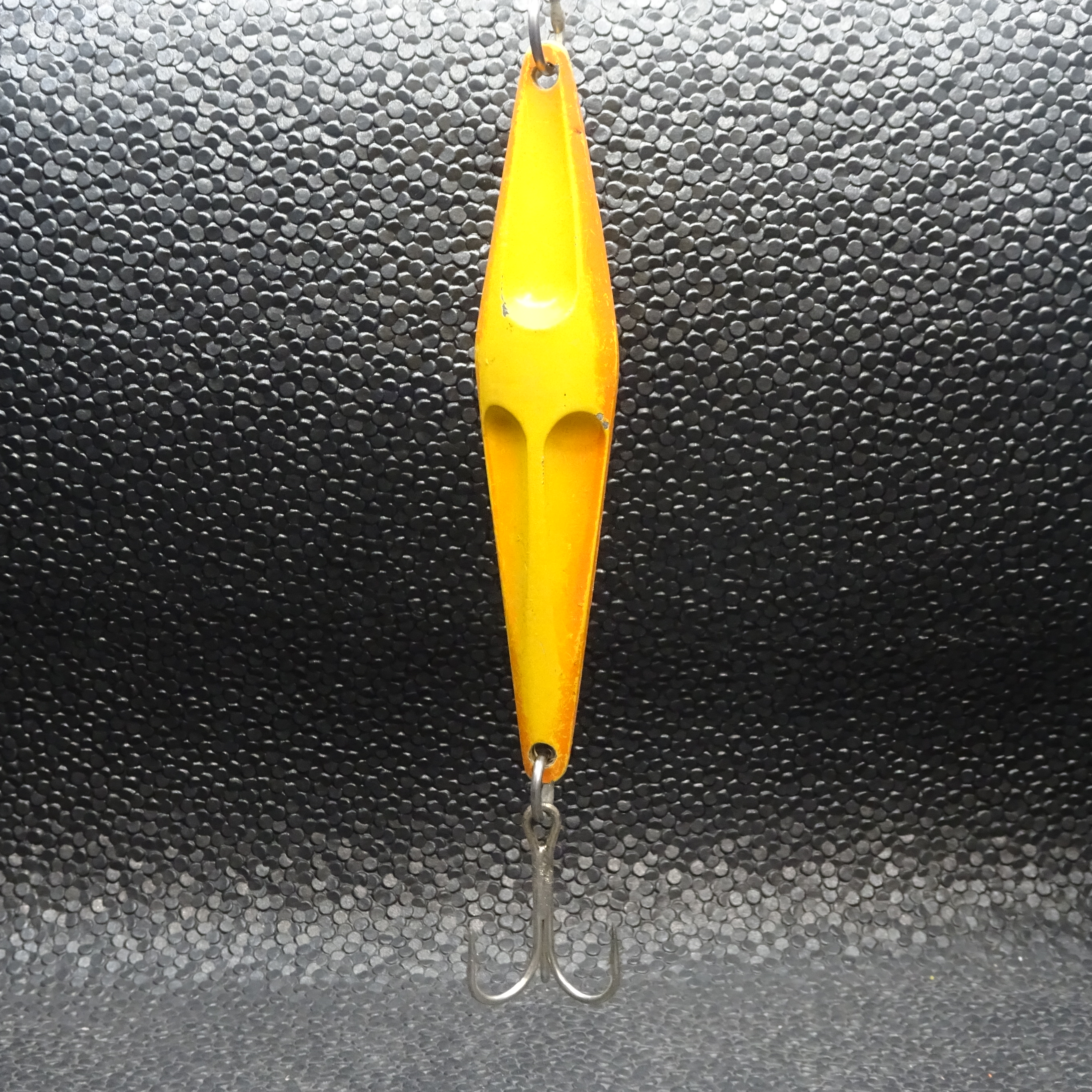 Hook Up Dart 4 - Orange/Yellow
