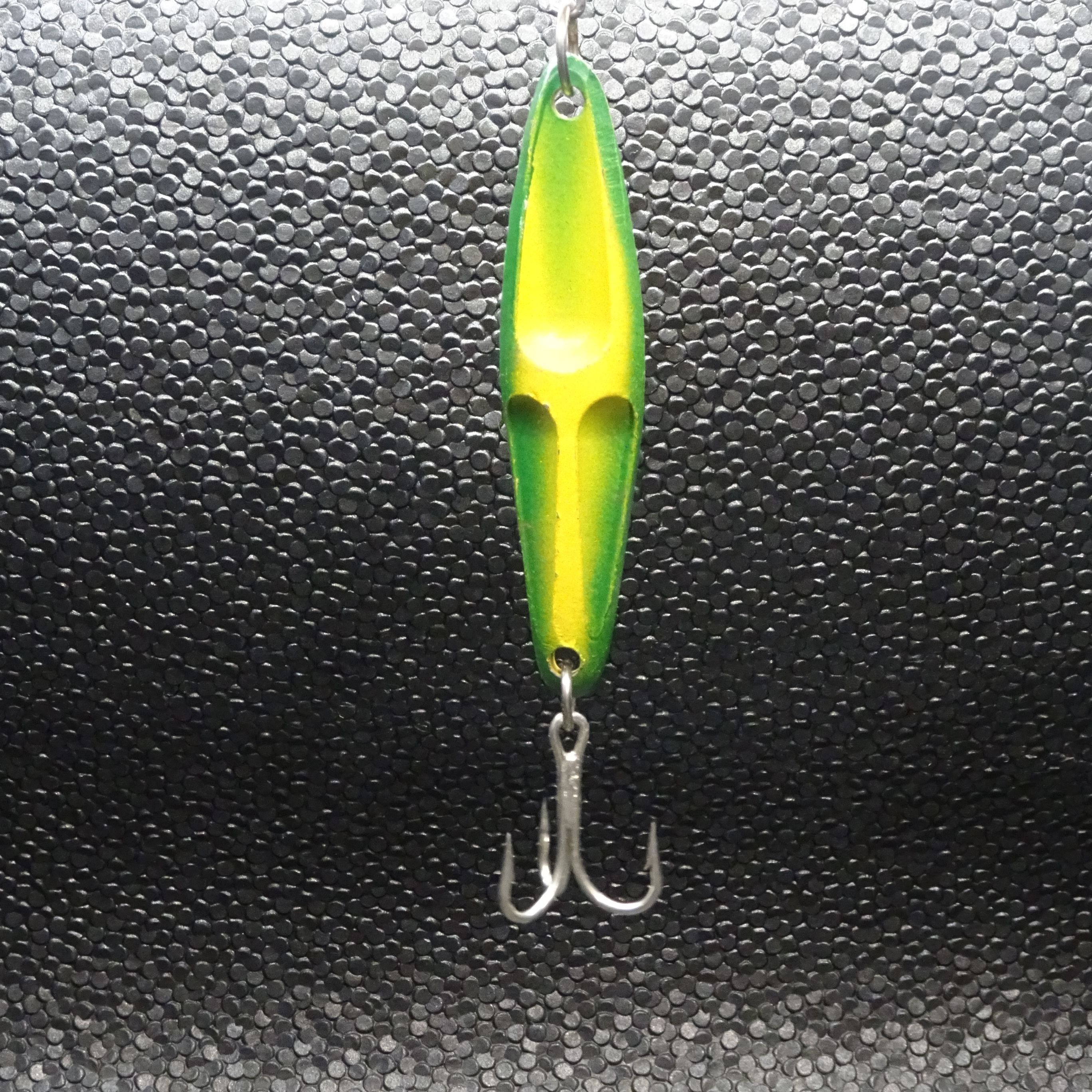 Hook Up Dart - Green/Yellow