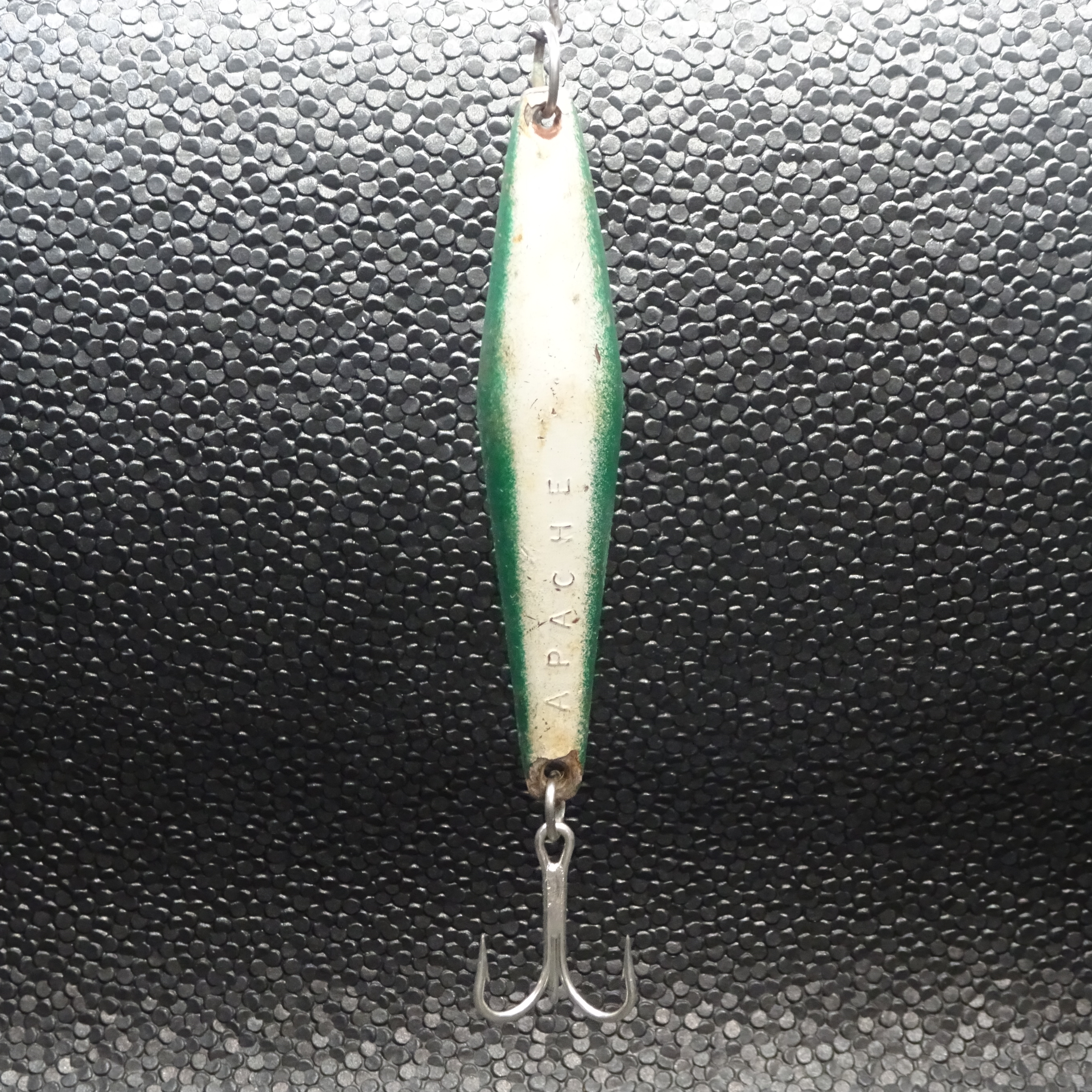 Apache - Green/White