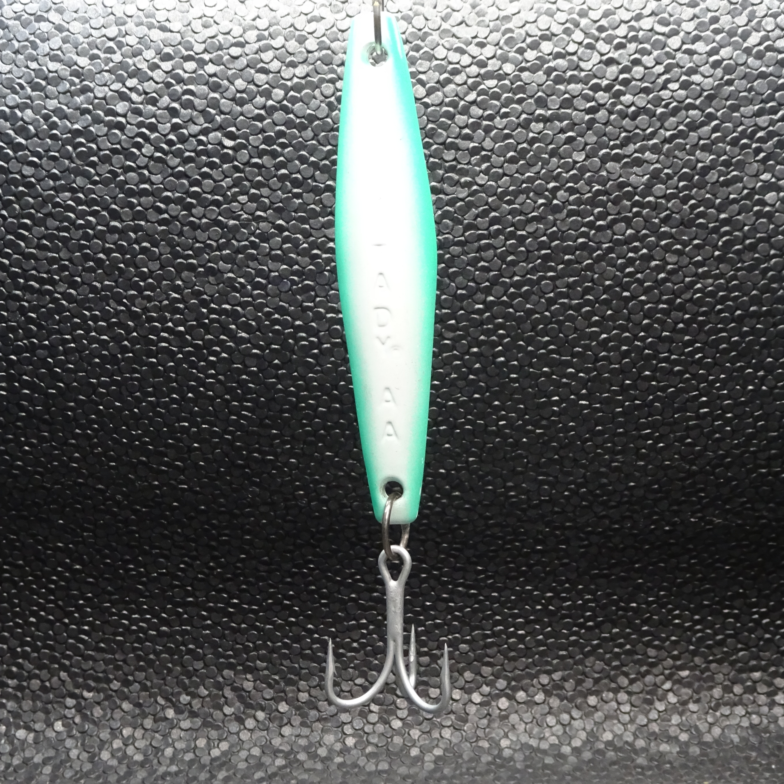 Tady - AA - *Heavy* - Mint/White